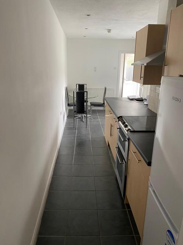 Photo 3 of Flat 2, Haddington Road, Plymouth