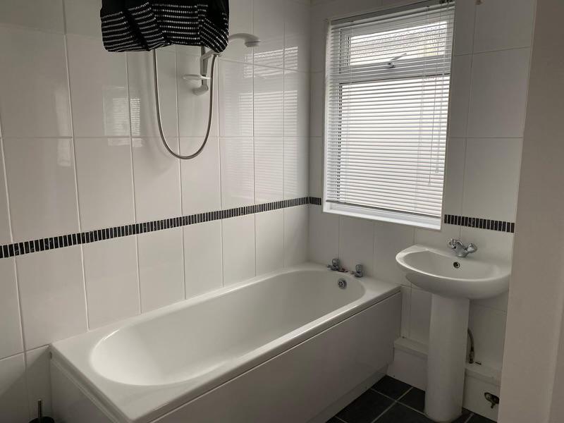 Photo 4 of Flat 2, Haddington Road, Plymouth