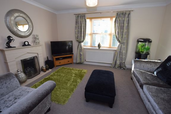 Photo 2 of 36 Trevail Way, Plymouth