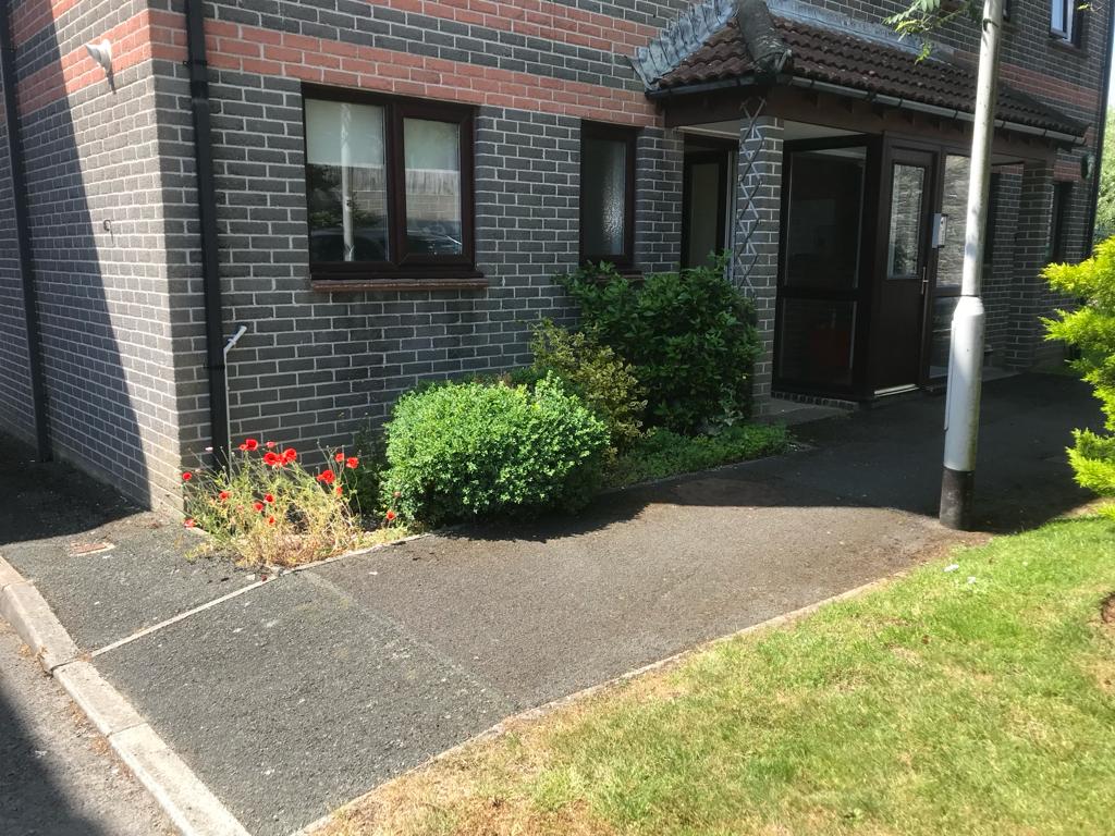 Photo 1 of 28 St. Michaels Close, Plymouth