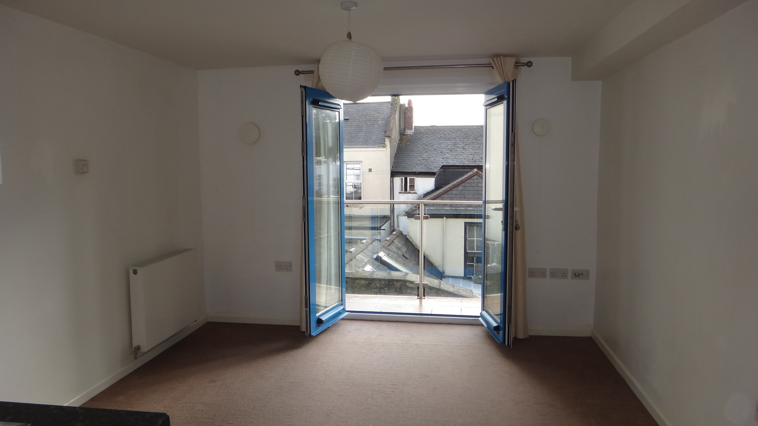 Photo 3 of Flat 4, The Compasses, Plymouth