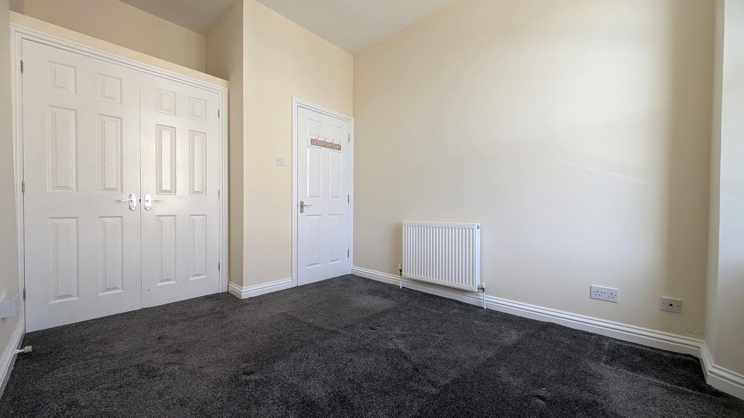 Photo 5 of Flat 2, Healy Place, Plymouth