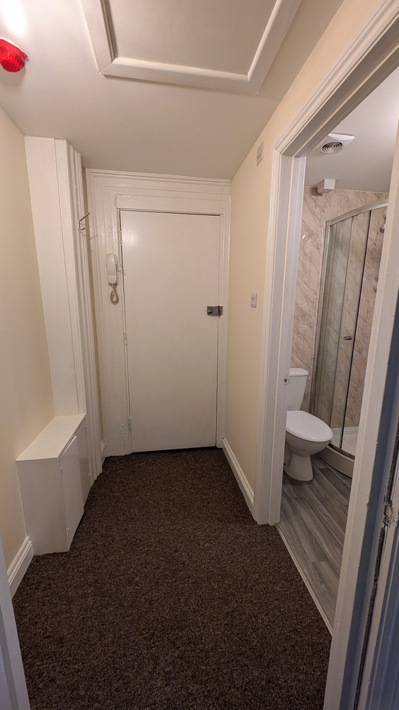 Photo 6 of Flat 7, Exmouth Road, Plymouth